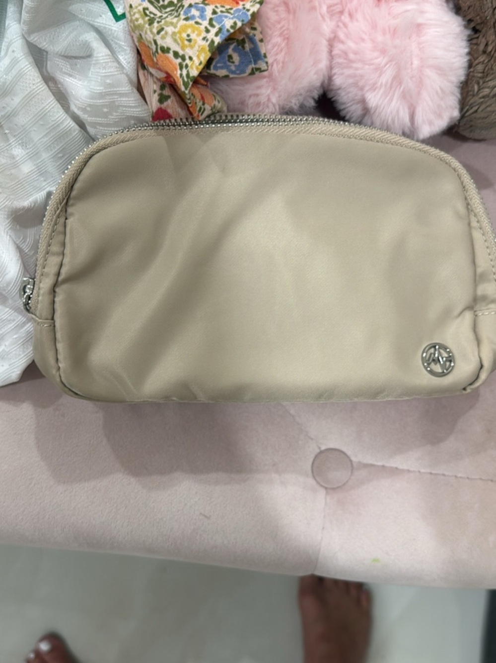 Small crossover bag